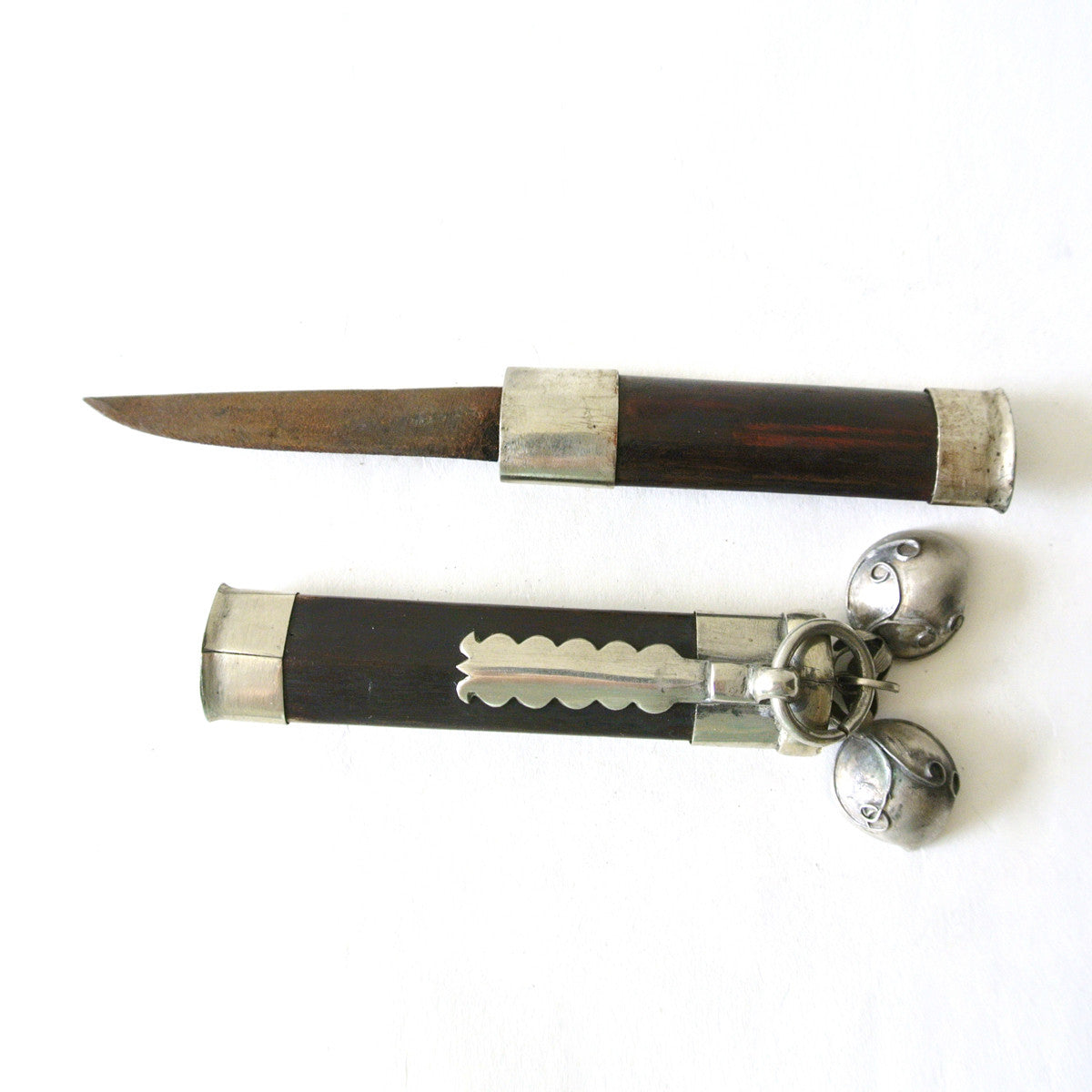 Korean Eunjangdo Dagger with Silver and Wooden Design – Oriantique