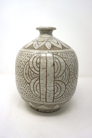 Chosun Dynasty Bunchung Bottle Vase with Engraved Designs