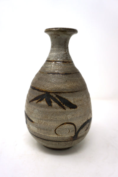 Chosun Dynasty Bunchung Bottle Vase with Iron Glazed Design