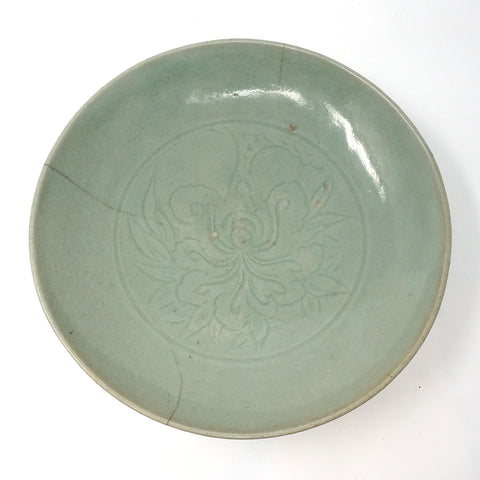 Chinese Celadon Charger Inlaid Flower Design