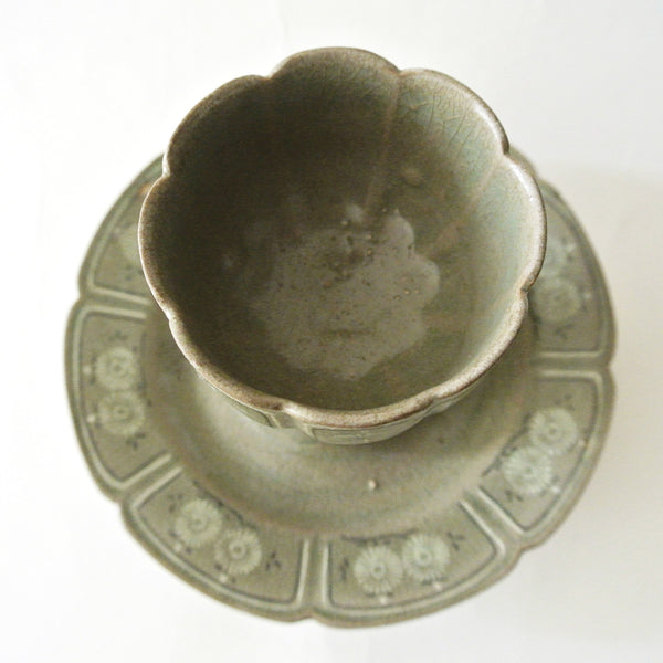 Korean Celadon Cup and Saucer with Inlaid Design from Koryo Dynasty