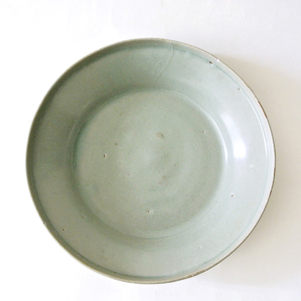 Korean Celadon Saucer Bowl with Inlaid 4-Flower Design from Koryo