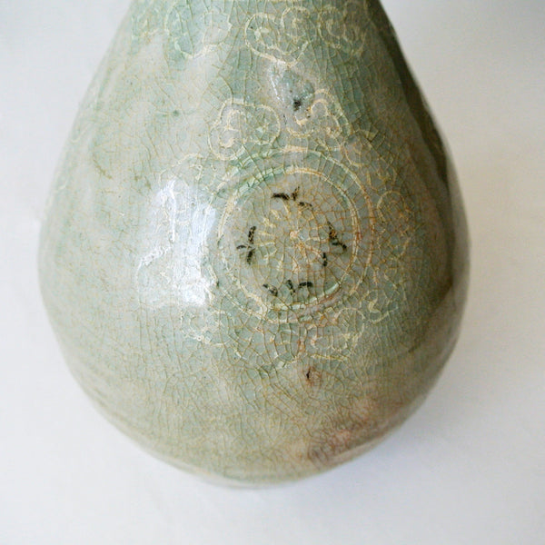Rare Pear-shaped Celadon Bottle with Black and White Inlaid Design from Koryo Period