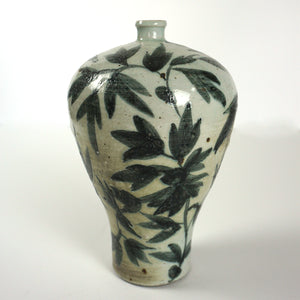 White Porcelain Maebyeong Vase with Painted Dark Green Leaves