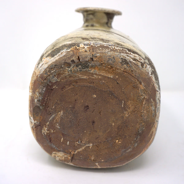 Bunchung Janggun Bottle Vase with Iron Painting from Chosun Dynasty