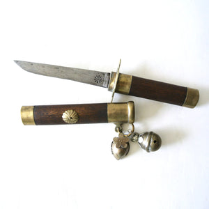 Korean "Eunjangdo" Dagger with Gold and Wooden Design