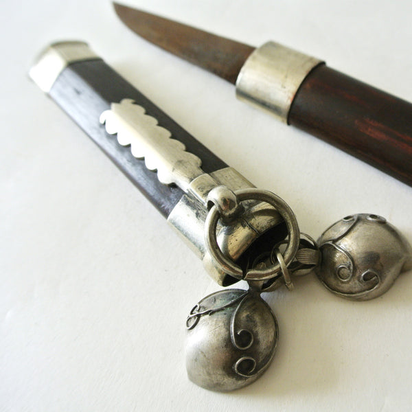 Korean "Eunjangdo" Dagger with Silver and Wooden Design