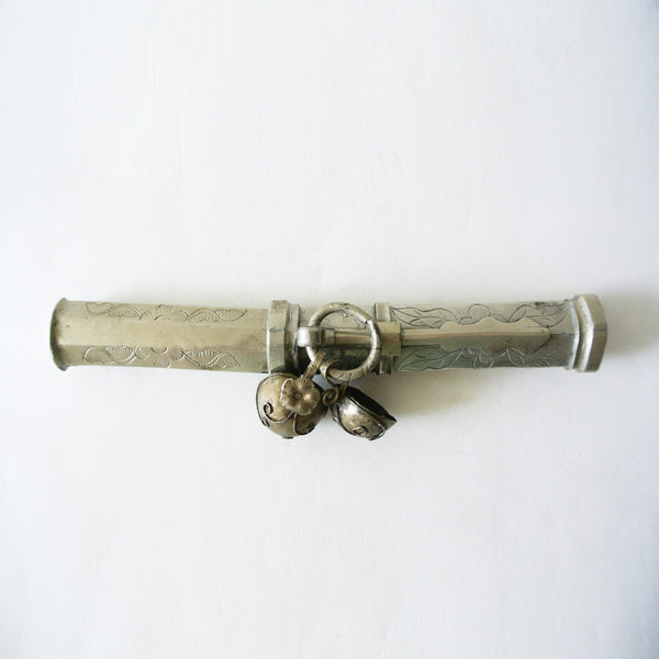 Korean "Eunjangdo" Dagger with Floral Carving and Two Pendants