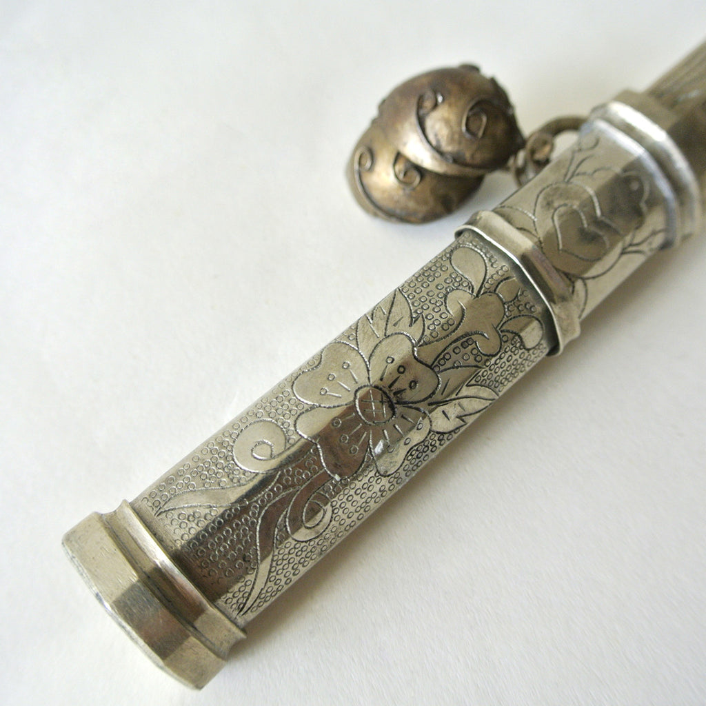 Korean Eunjangdo Dagger with Silver and Wooden Design – Oriantique